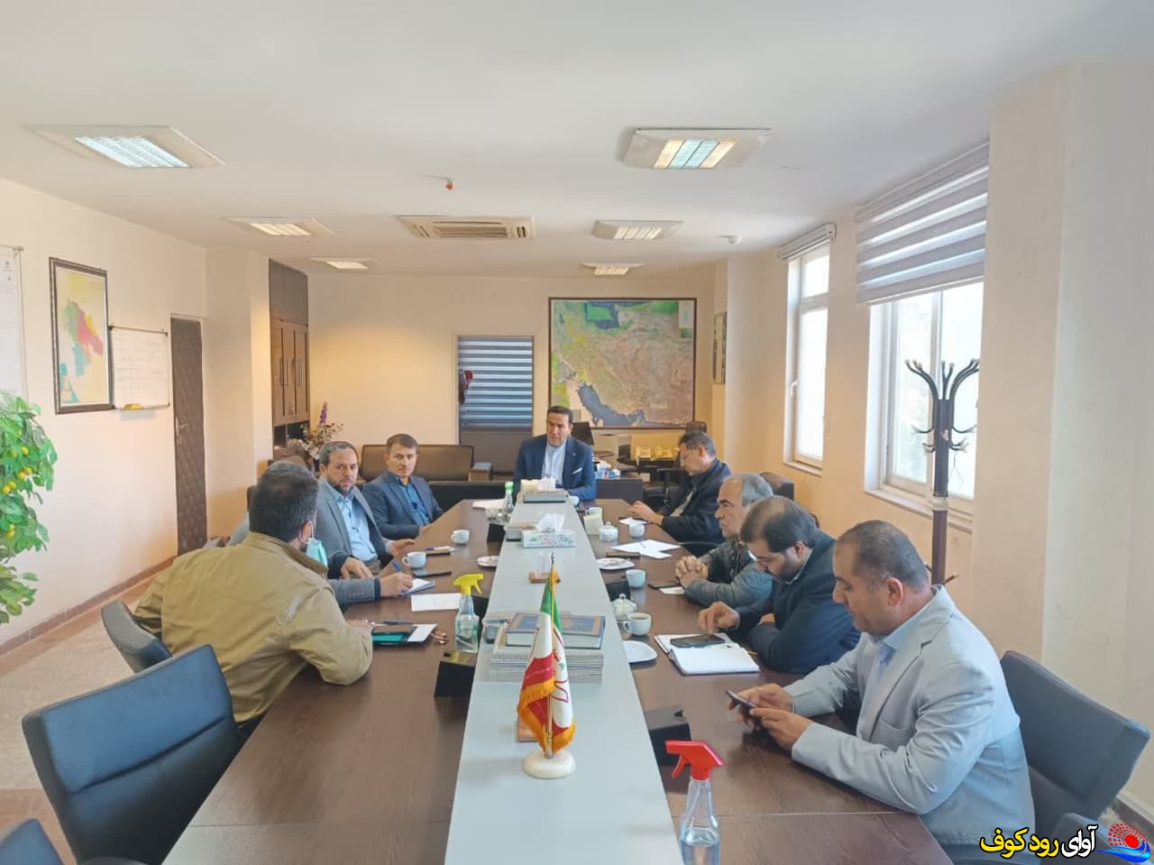 تشکیل جلسه ای در استانداری به منظور پیگیری مصوبات سفر مسئولین استان به شهرستان بهمئی/تصاویر
