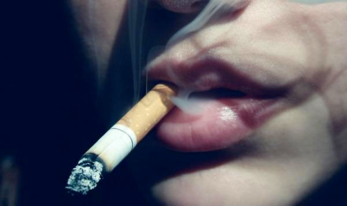 سیگار صورتی! / موج مصرف دخانیات در میان دختران